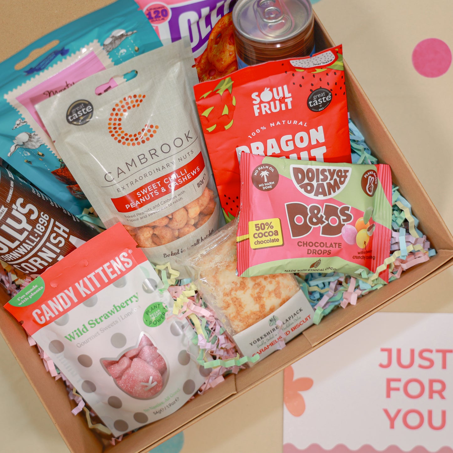 Luxury British Snack Hamper - Sweet Treats & Snacks - The Great British Snack-Off Hamper